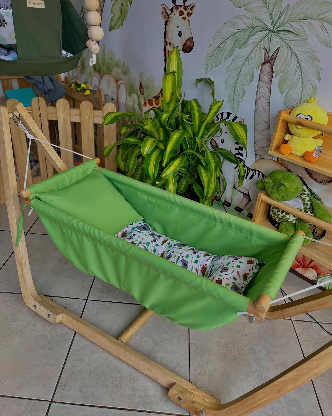 Rede Para Bebê Ninho dos Sonhos + Enxoval Personalizado de Brinde